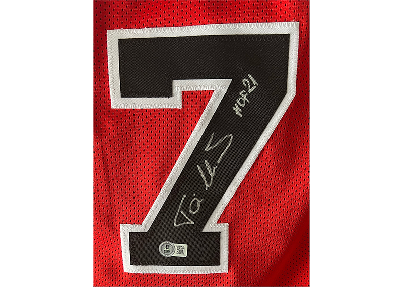 Toni Kukoc Signed Chicago Red Basketball Jersey Beckett HOF 21 Inscription