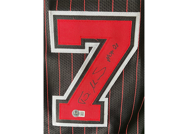 Toni Kukoc Signed Custom Black Pinstripe Basketball Jersey Beckett HOF 21 Insc