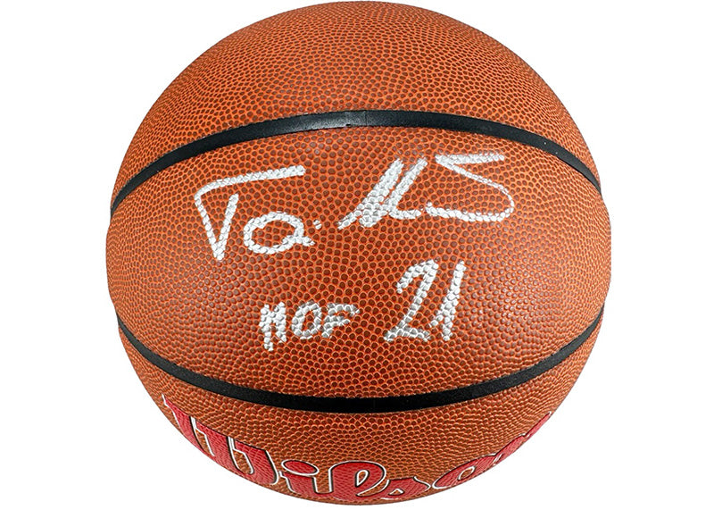 Toni Kukoc Signed HOF 21 Insc Chicago Bulls Wilson Team Logo Basketball Beckett