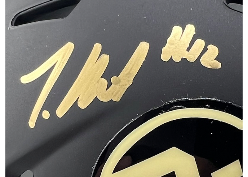 Travis Hunter Signed Colorado Buffaloes Speed Mini Black Football Helmet Beckett