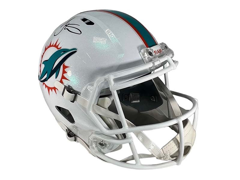 Tyreek Hill Autographed Miami Dolphins Full Size Football Helmet (Beckett)
