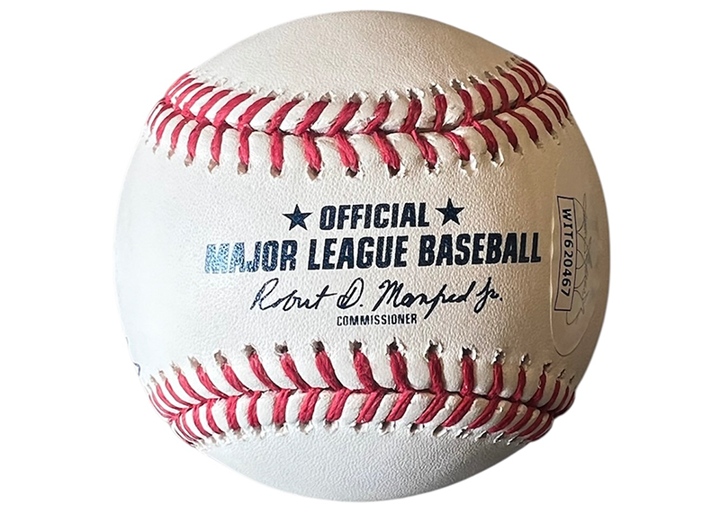 Wade Boggs Autographed Official Major League HOF Logo Baseball (JSA)