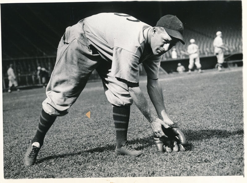 Hughie Critz 6x8 B/W 1934 Press Wire Photo New York Giants