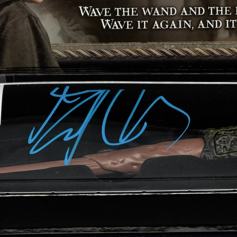 Daniel Radcliffe Signed Harry Potter Replica Wand Beckett Authentic Autograph!