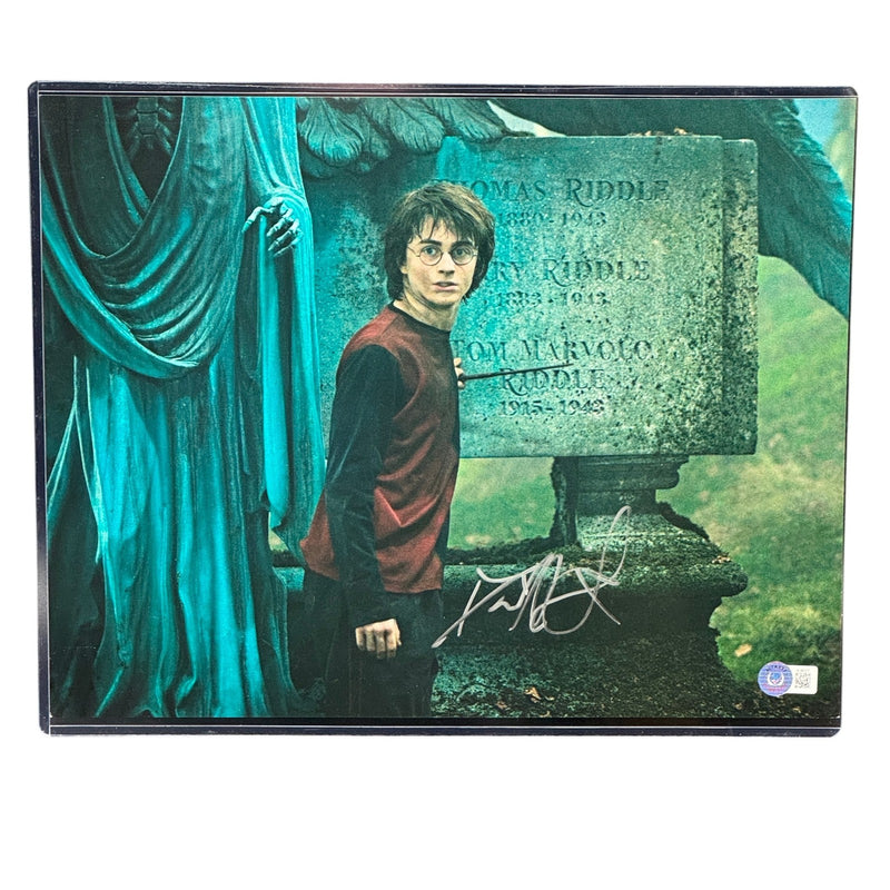 Daniel Radcliffe Signed Harry Potter 11x14 Photo Beckett Authentic Autograph