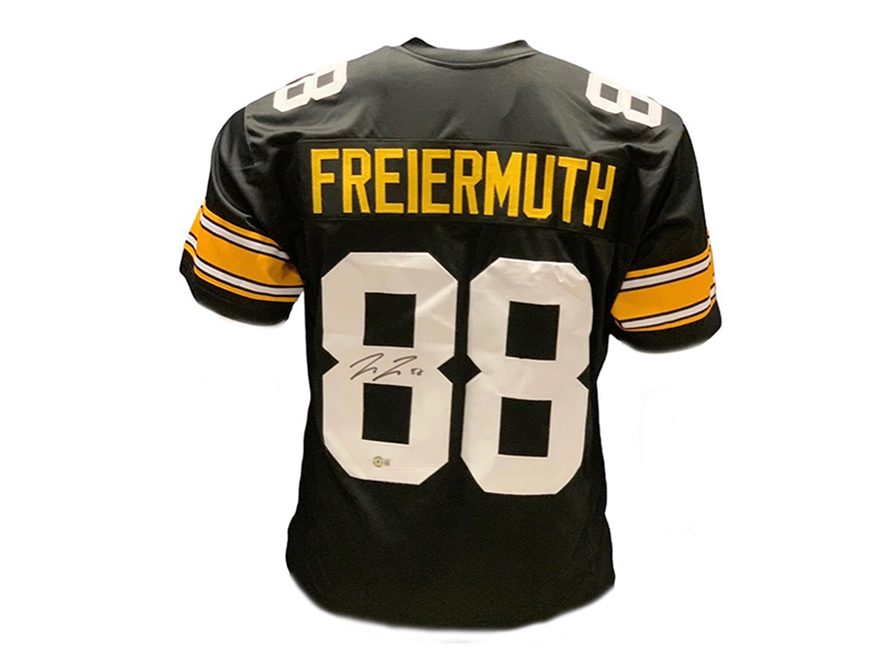 Pat Freiermuth Autographed Pittsburgh  Black Football Jersey (Beckett)