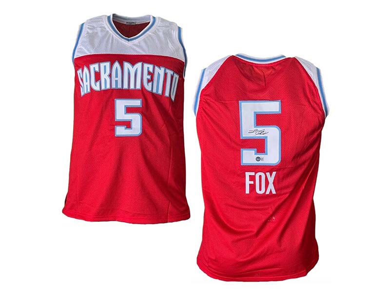 De'Aaron Fox Autographed Sacramento Red Basketball Jersey (Beckett)