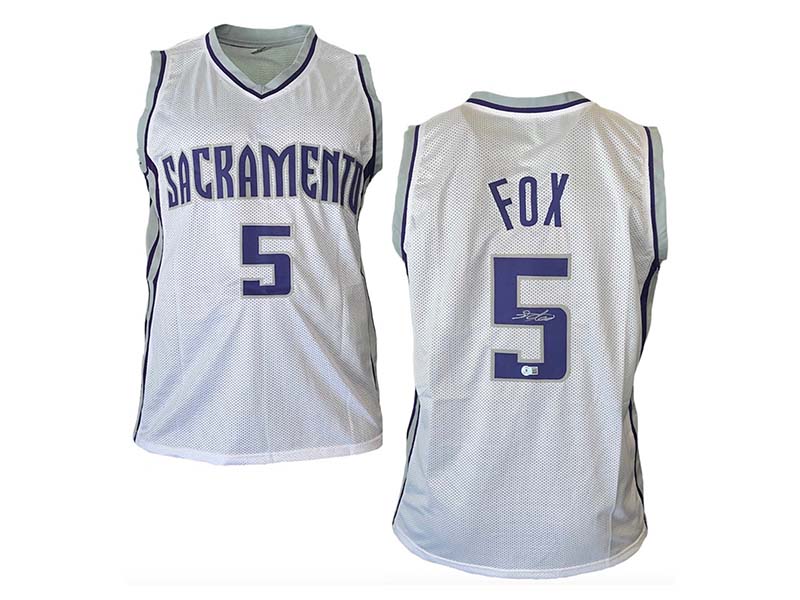 De'Aaron Fox Autographed Sacramento White Basketball Jersey (Beckett)