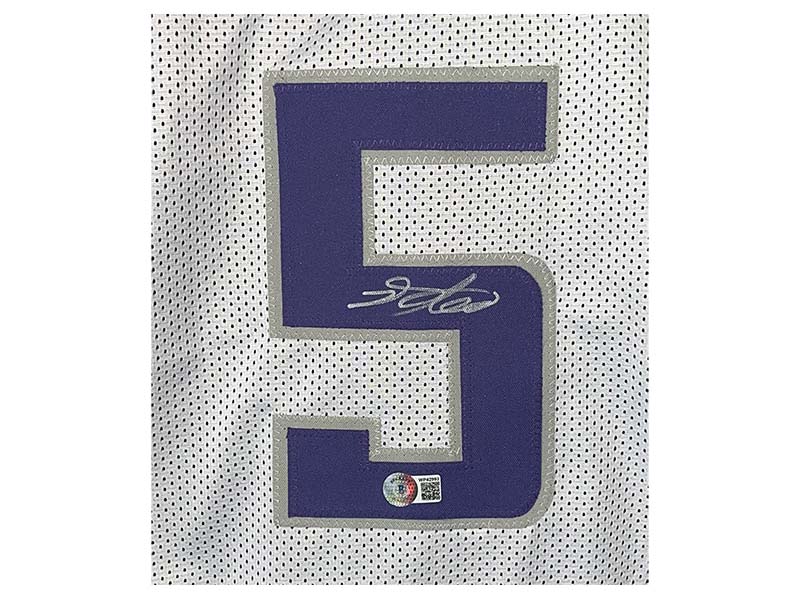 De'Aaron Fox Autographed Sacramento White Basketball Jersey (Beckett)