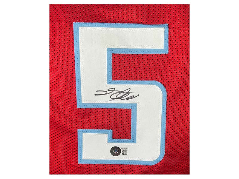 De'Aaron Fox Autographed Sacramento Red Basketball Jersey (Beckett)