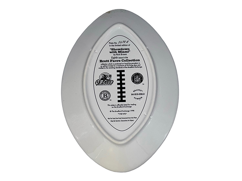 Brett Favre Green Bays "Packer Touch Down High" Bradford Exchange Collector Plate