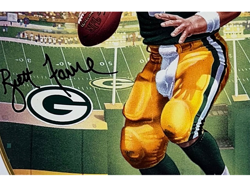 Brett Favre Green Bays "Packer Touch Down High" Bradford Exchange Collector Plate