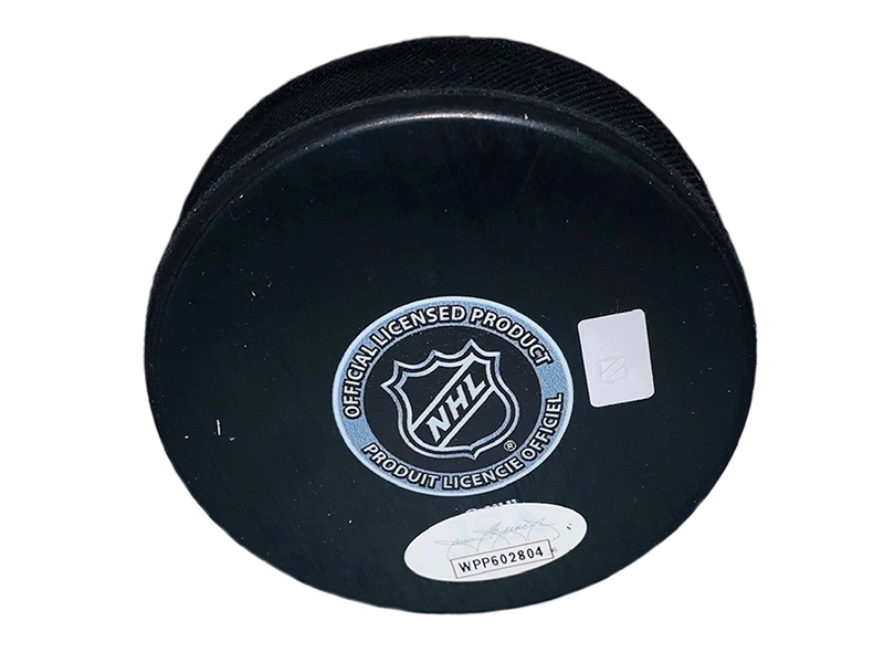 Brett Hull Autographed St. Louis Blues Silver Signature Hockey Puck (JSA)